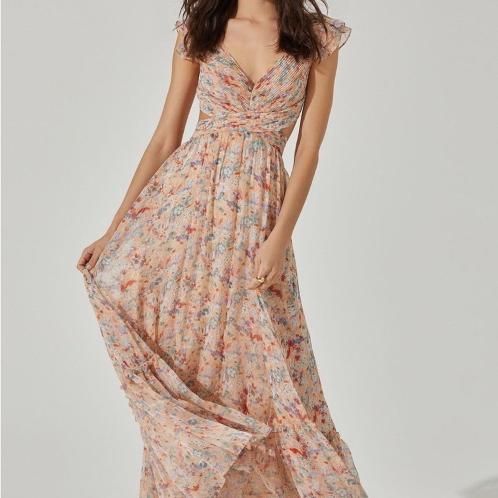 ASTR The Label Primrose Floral Strappy Back Maxi Peach Dress